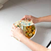 Load image into Gallery viewer, Pollinators Food Wrap Set of 3